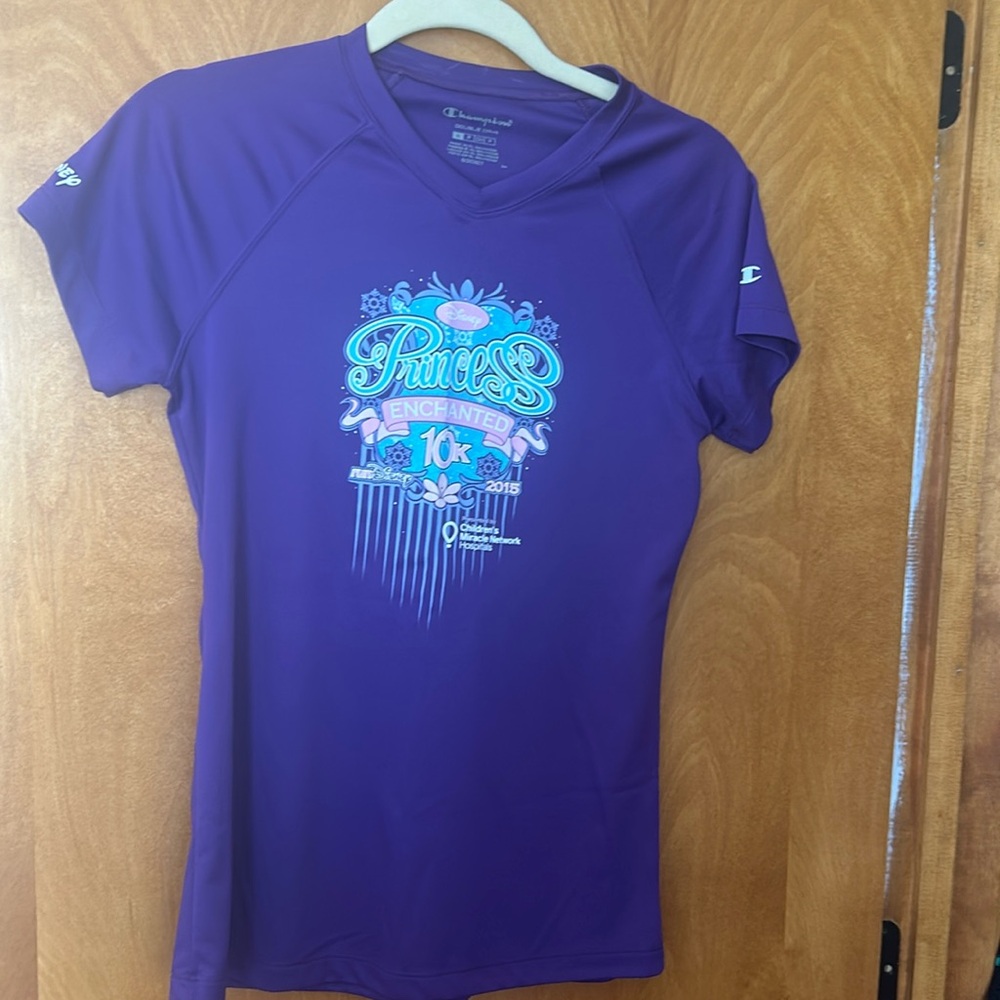 runDisney 2015 Princess Enchanted 10k T-shirt.